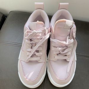 Brand New Nike Dunk Disrupt rose pink